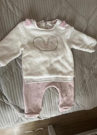 Костюм зимовий на 4-5-6 міс для дівчинки