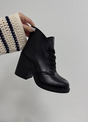 Ботильоны женские черные кожа / кожаные ботильоны на каблуке зима