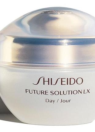 Денний крем shiseido future solution lx total protective
