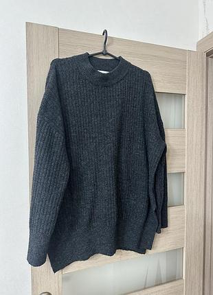 Жіночий светр