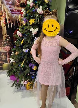 Сукня святкова на дівчинку