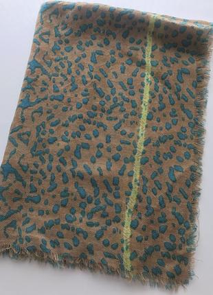 Вовняний шарф палантин