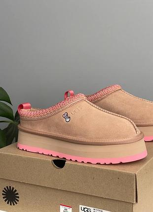 Замшевые угги на платформе угг ugg tasman platform love beige