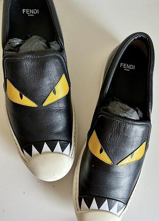 Жіночі кеди оригінал fendi