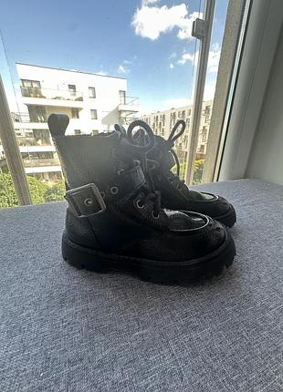 Ботінки зара