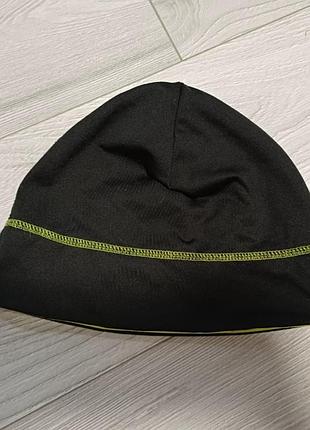 Шапка для спорта на флисе