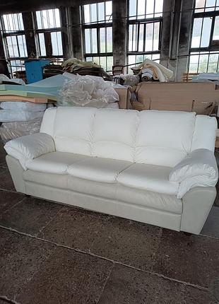 Диван трехместная кожа+заменитель