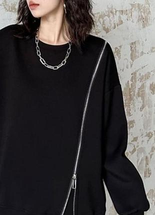 Черный натуральный удлиненный женский свитшот, джемпер с асимметричной молнией