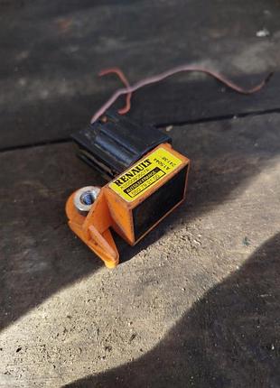 Датчик удару airbag	renault laguna 2	8200090507