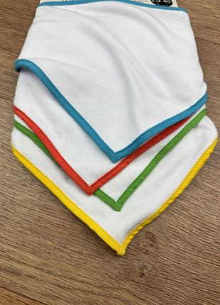 Новий набір 4 шт слюнявчики 3-6-9 міс