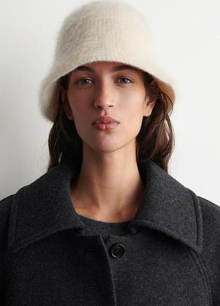Мохерова шапка cos