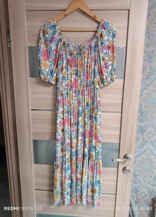 Платье нежное миди вискоза