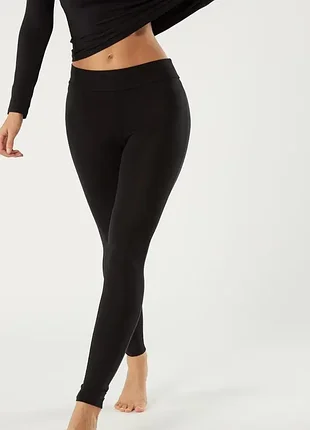 Базовые черные лосины леггинсы intimissimi m/l