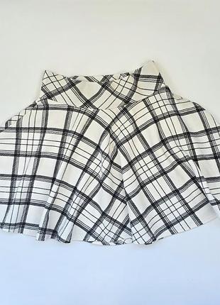 Юбка солнце-клеш bizzy  девочке в стиле аниме черно-белая клетка клетчатая размер 134 9-10 лет короткая юбка косплей школьная белая юбка в клетку