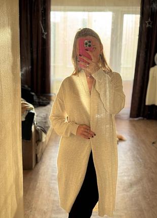 Мʼякий кардиган міді