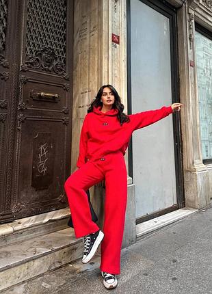 Жіночний спортивний костюм на флісі червоного кольору miumiu