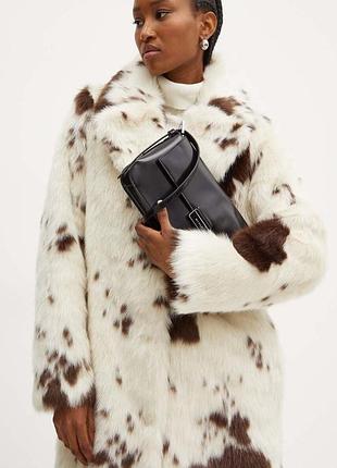 Мега стильная и трендовая шубка от бренда zara