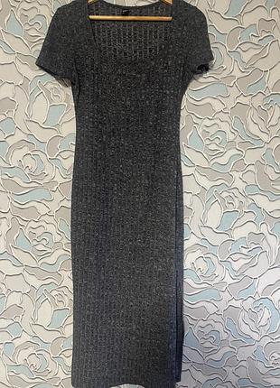 Сукня довга