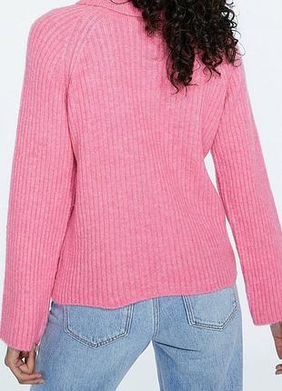 Светр рожевий