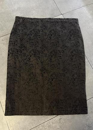 Спідниця олівець чорна з вибитими квітами з люрексом