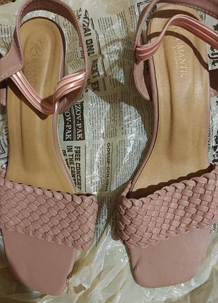 Женские летние босоножки