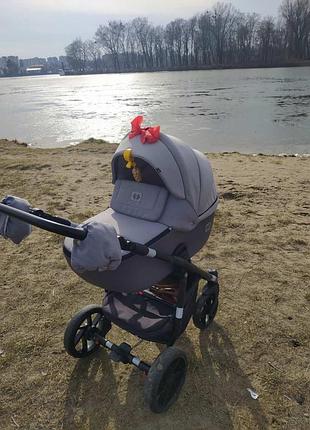 Коляска в ідеальному стані