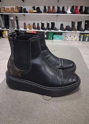 Черевики  guess