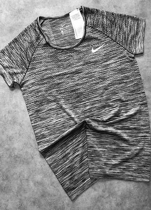 Футболка nike оригінал