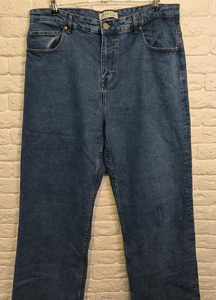 Фірмові стрейчеві джинси