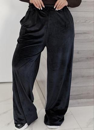 Женские теплые велюровые брюки палаццо батал черные качественные брюки палаццо из велюра