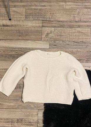 Біла кофтинка коротка reserved, м