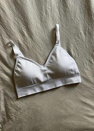 Базовий білий топ бра з широкими бретелями