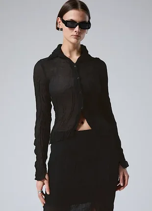Новая фактурная жатая рубашка weekday crinkle fitted shirt - s
