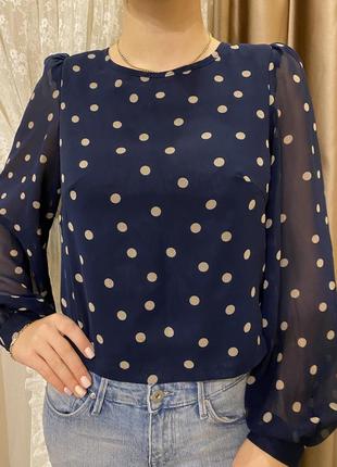 Блуза в горошок, з красивим рукавчиків; на фото груди: 90 - 92; талія: 67-68 см