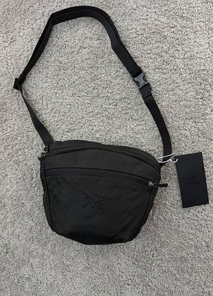 Месенджер сумка arcteryx mantis 2