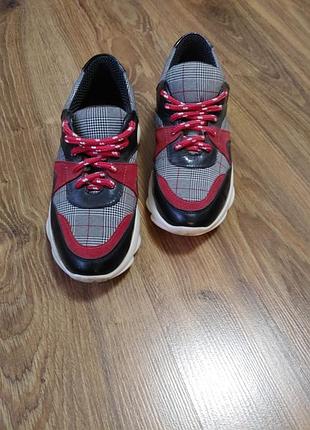 Кроссовки кроссовки