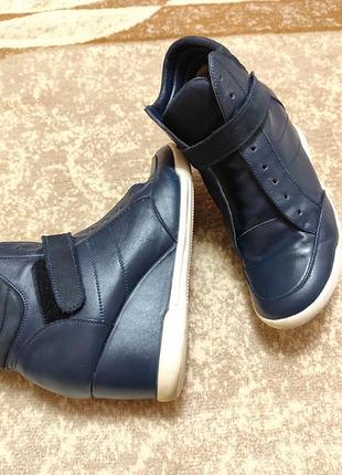 Ботинки женские кожаные