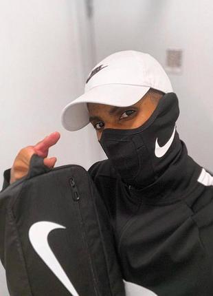 Топовая вещь, которая заменила шарфы, и это snood. 🔥