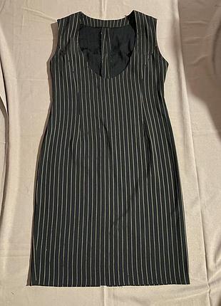 Сарафан жіночий з глибоким вирізом