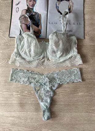 Мереживний брендовий бюстгальтер и трусы