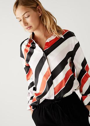 Атласная рубашка с длинным рукавом