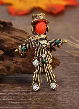 Креативная брошь человечек из соломы, чучело