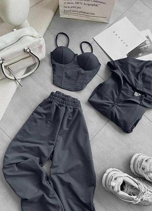 Жіночий спортивний костюм трійка з корсетом графіт двонитка туреччина худі на змійці + топ + джогери