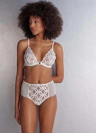 Красиві трусики з високою посадкою від intimissimi