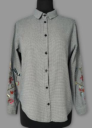 Рубашка в мелкую гусиную лапку с вышивкой бренд cindy kono