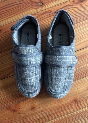 Тапочки домашні pavers
