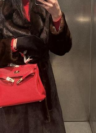 Продам норкову шубу