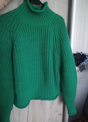 Свитер женский вязаный
