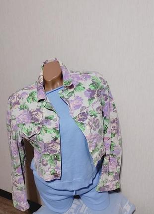 Стильный джинсовый пиджак, 
джинсовка, женская одежда