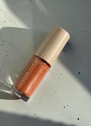 Блиск для губ fenty beauty by rihanna gloss bomb universal lip luminizer in fenty glow (deluxe size)